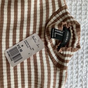 Forever 21 striped turtle neck. Medium.